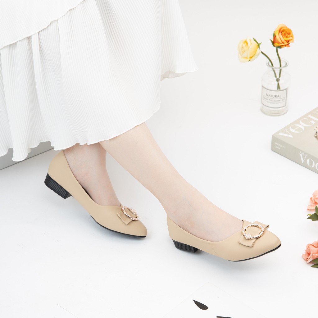 Giày búp bê đính khóa sang trọng MWC NUBB- 2226 | BigBuy360 - bigbuy360.vn