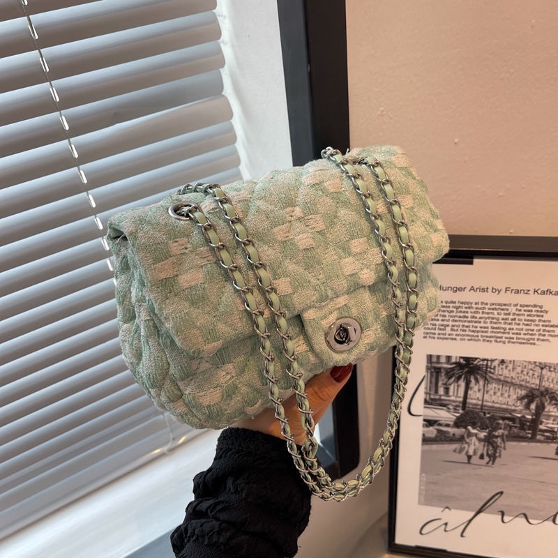 Túi Xách Đeo Vai Hình Vuông Cỡ Nhỏ Phối Dây Đeo Sợi Xích Thời Trang Năm Mới 2022 Cho Nữ