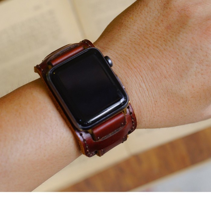 Dây apple watch da bò nâu đỏ kiểu quân đội đức kèm tấm đệm chống mồ hôi RAM Leather B2 - tặng khóa chốt và adapter