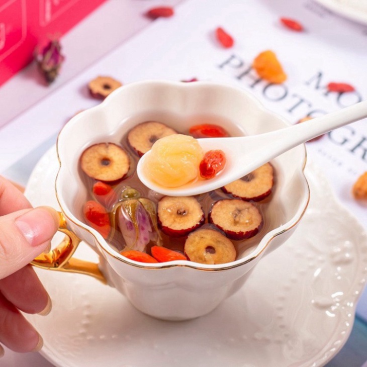 TÁO ĐỎ KHOANH SẤY KHÔ GÓI 100G - LOẠI 1 NHỚ BẾP - Bếp Có Gì