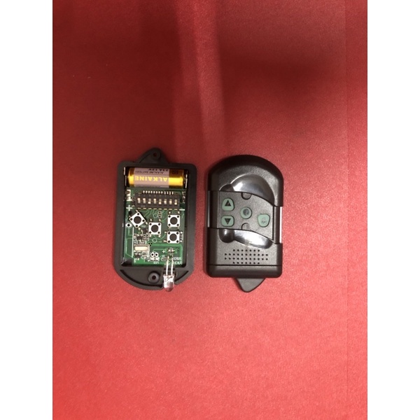 Điều khiển cửa cuốn Mã Gạt 336mhz chống nước cực đỉnh