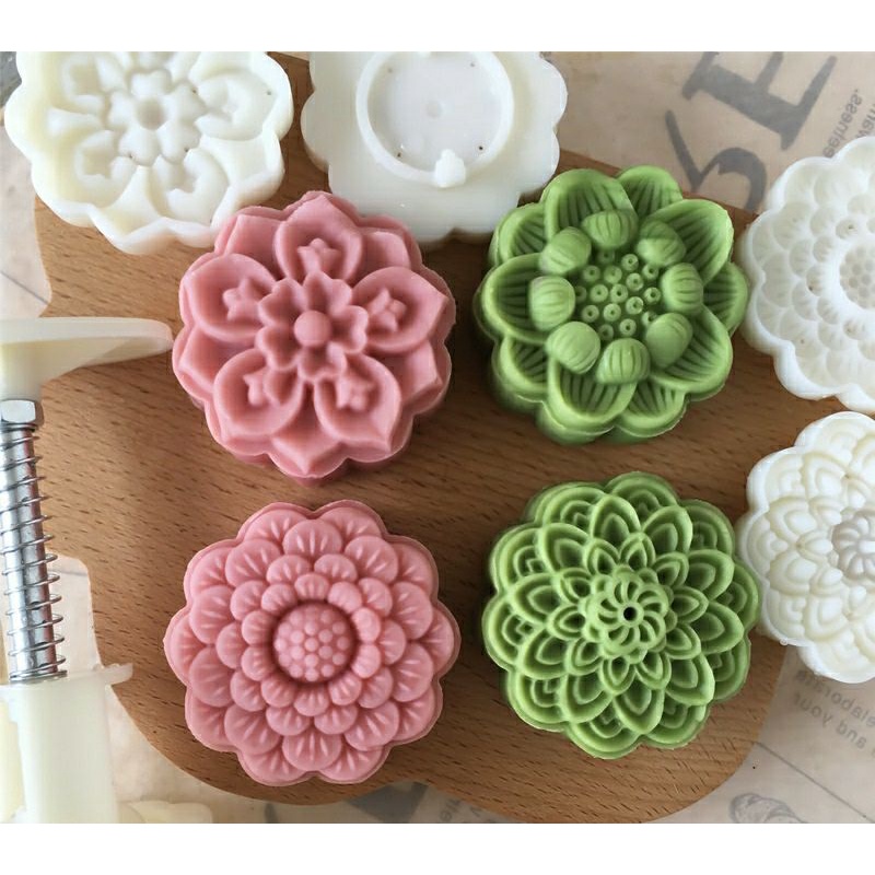 Khuôn Trung Thu 4 hoa nổi 3D 75gr