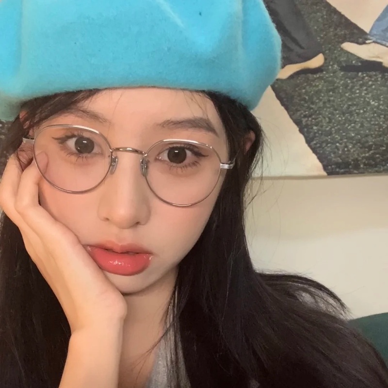 Kính mắt WE FLOWER gọng vuông tròn nhỏ màu bạc/ vàng phong cách Hàn Quốc Jennie thời trang cho nữ/ Túi đựng kính mắt