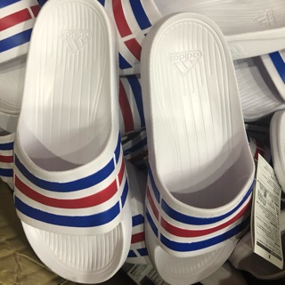 Dép adidassss đi siêu nhẹ siêu êm.