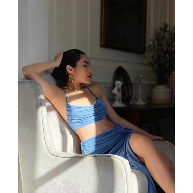 Sét áo croptop nhũ 2 dây chân váy xẻ tà thiết kế