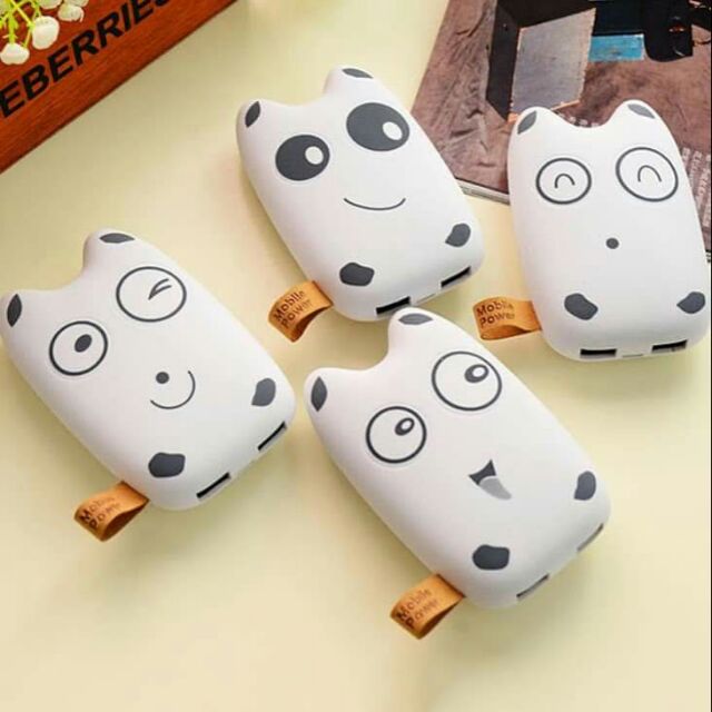 SẠC DỰ PHÒNG TOTORO MẶT CƯỜI