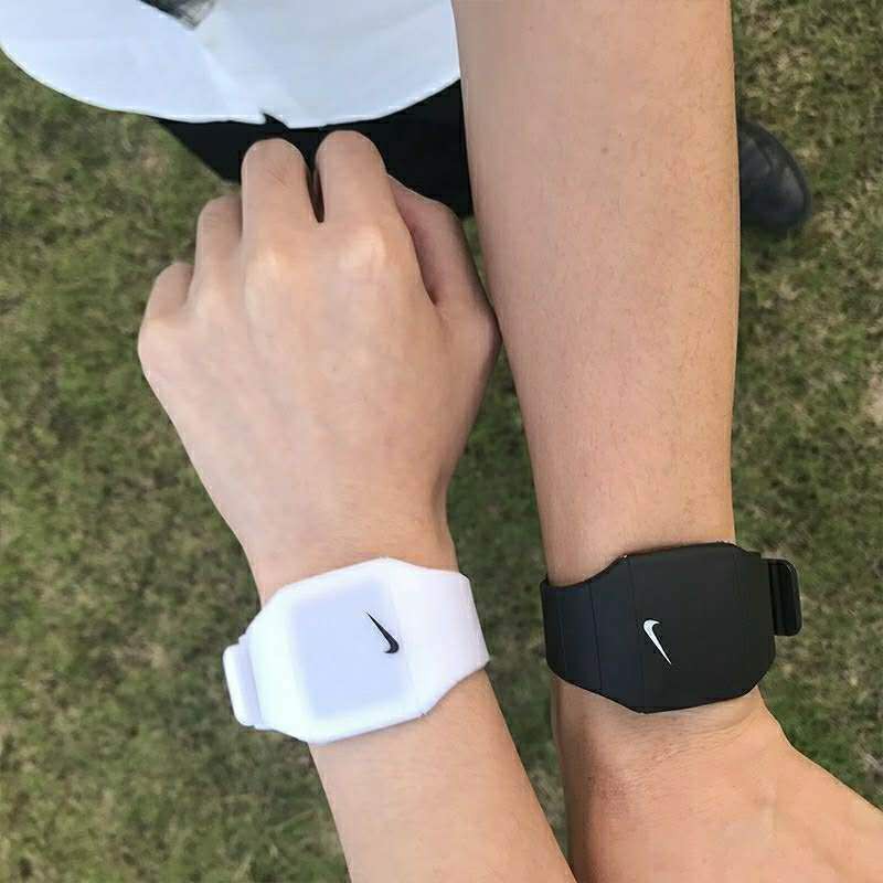 Đồng Hồ Điện Tử Thể Thao Có Đèn Led Cho Nam Nữ nike watch