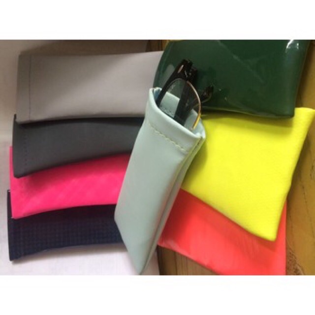 🔥 Bao da đựng kính giao màu ngẫu nhiên | BigBuy360 - bigbuy360.vn