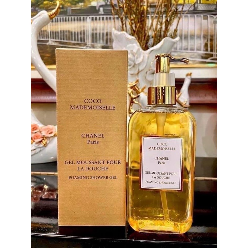 SỮA TẮM NƯỚC HOA NẮP VÀNG | BigBuy360 - bigbuy360.vn