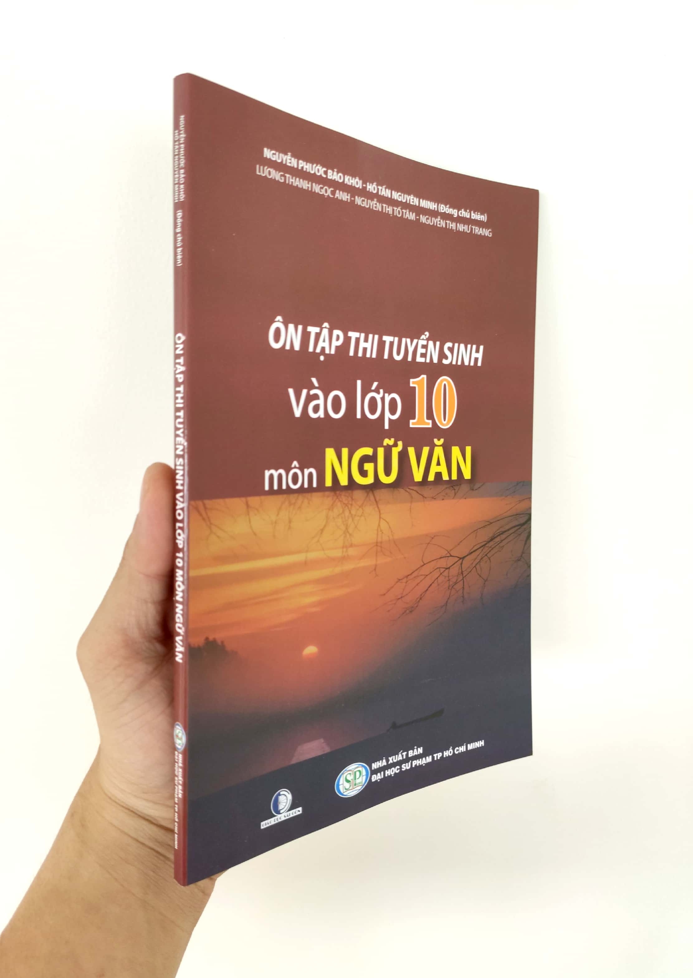 Sách Ôn Tập Thi Tuyển Sinh Vào Lớp 10 Môn Ngữ Văn