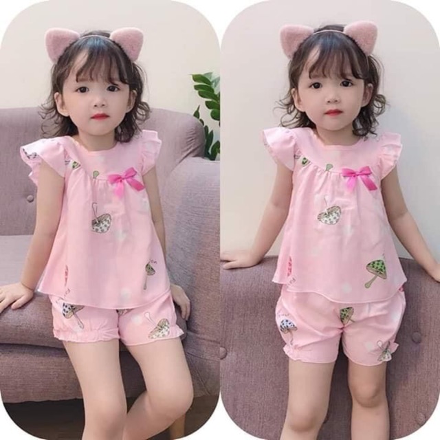 Bộ lanh lụa bé gái