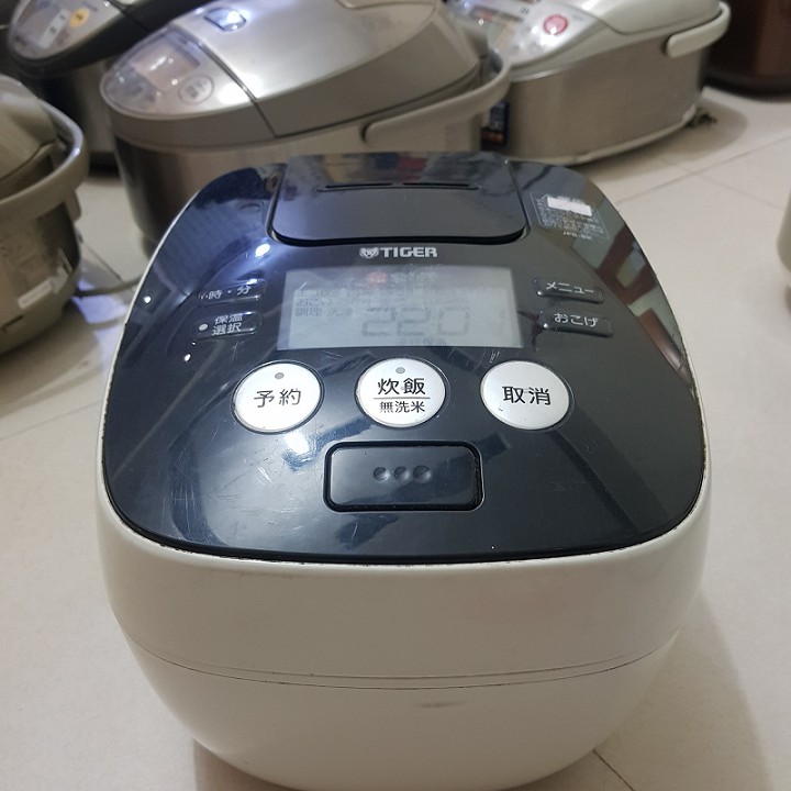 Nồi cơm điện cao tần Nhật Nội Địa