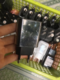 Sạc SKY vega 5V - 2A Zin