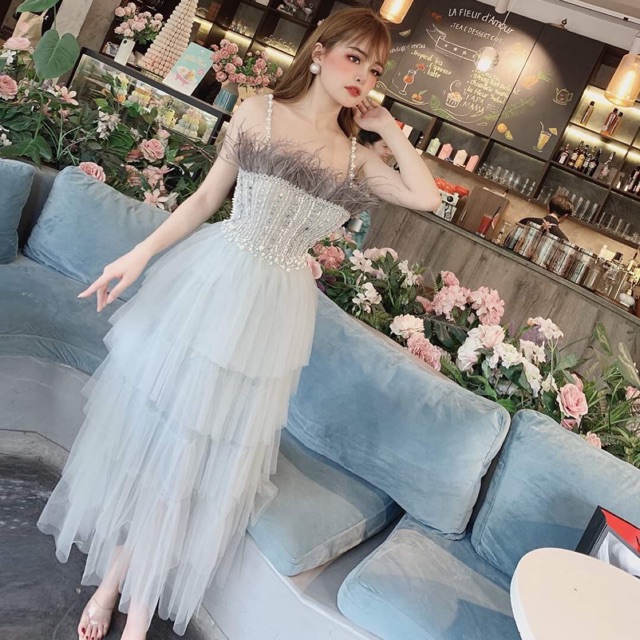 Đầm dự tiệc công chúa 2 dây xếp tầng phối lông công TRIPBLE T DRESS - Size M/L - MS162V