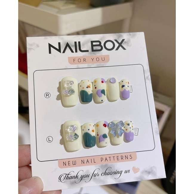 Nail box dáng hạt Na