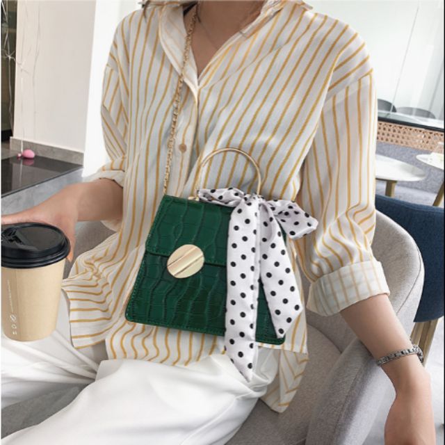 Túi xách nữ vân rắn da trơn đi tiệc