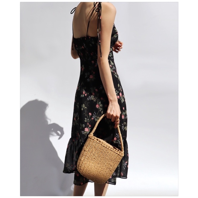 Váy hoa bi hồng hai dây - sẵn dài L