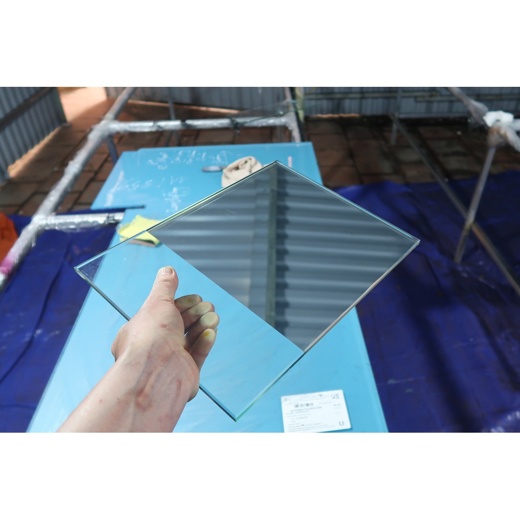 Sơn gương trên kính, mica và nhựa trong