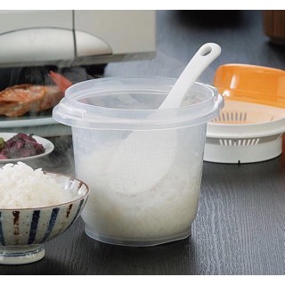 Vá muỗng cơm nhựa