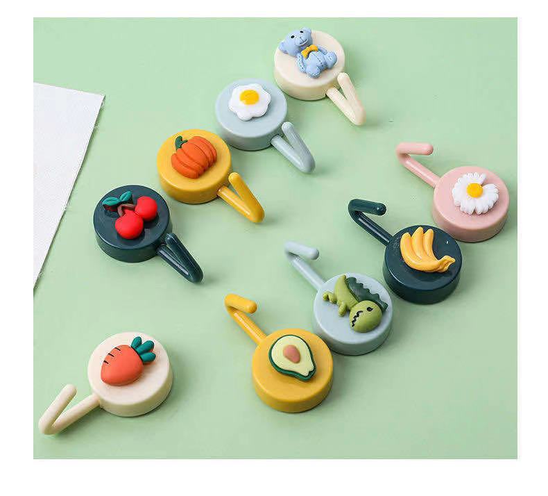 Set 5 Móc Treo Đồ Dán Tường Đáng Yêu Hình Nhân Vật Hoạt Hình