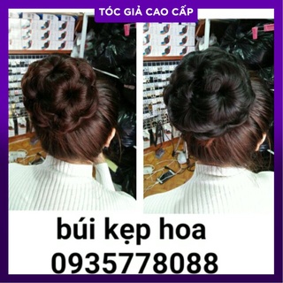 Tóc búi kẹp hoa