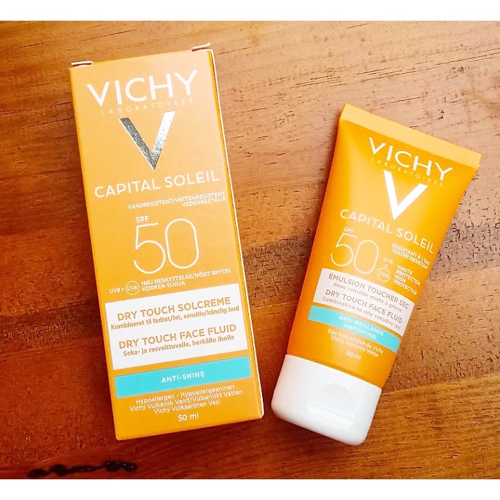 KEM CHỐNG NẮNG VICHY DRY TOUCH SPF50 DÀNH CHO DA DẦU, DA NHẠY CẢM kem chống nắng kiêm kem lót thấm sâu da không gây nhít