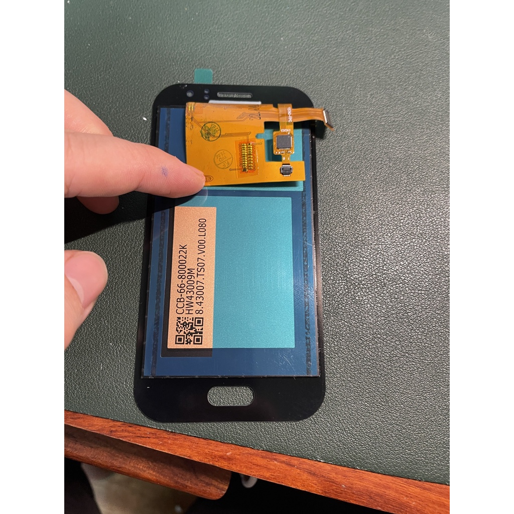 Màn Hình Samsung J110 Tặng Kèm Bộ Sửa 8 Trong 1 Và Keo Dán Màn