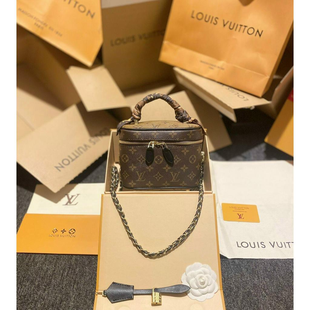 Túi xách dáng hộp trần chữ siêu vip fullbox mã 54796 hàng QCCC