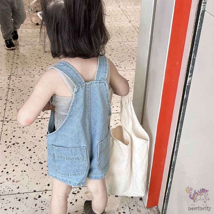 Quần Yếm Jean Phối Túi Lớn Kiểu Hàn Quốc Dễ Thương Cho Bé Gái