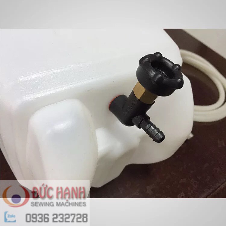 BÌNH NƯỚC BÀN ỦI HƠI NƯỚC