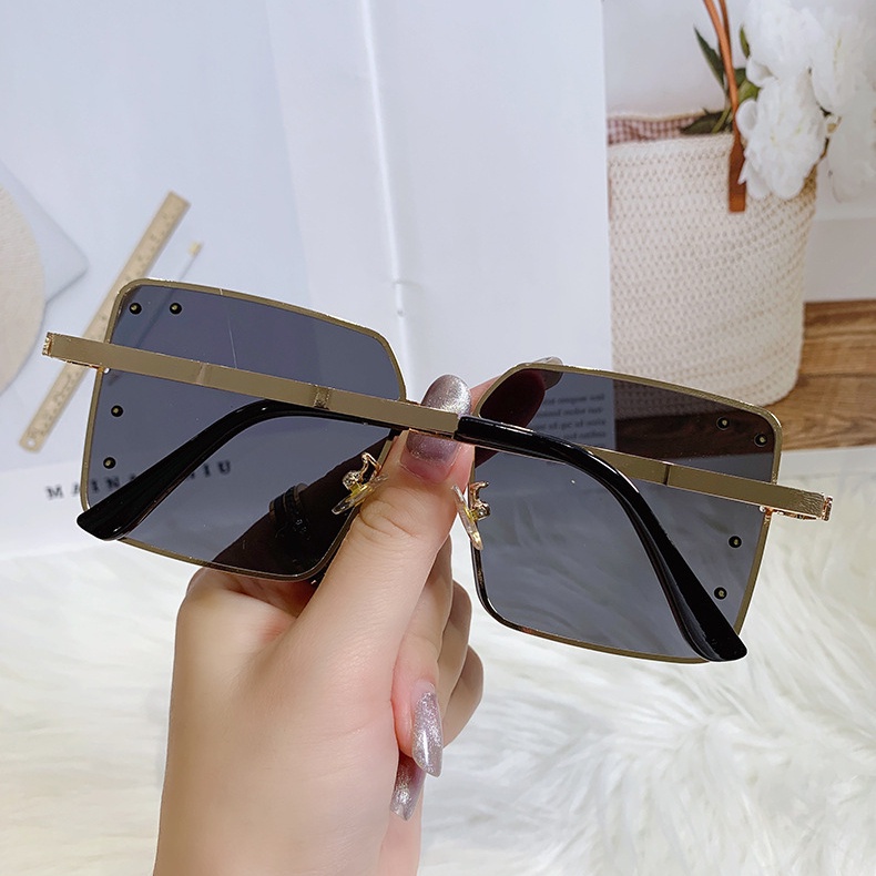 Kính Mát Thời Trang Cho Nam Nữ Tiktok 2022