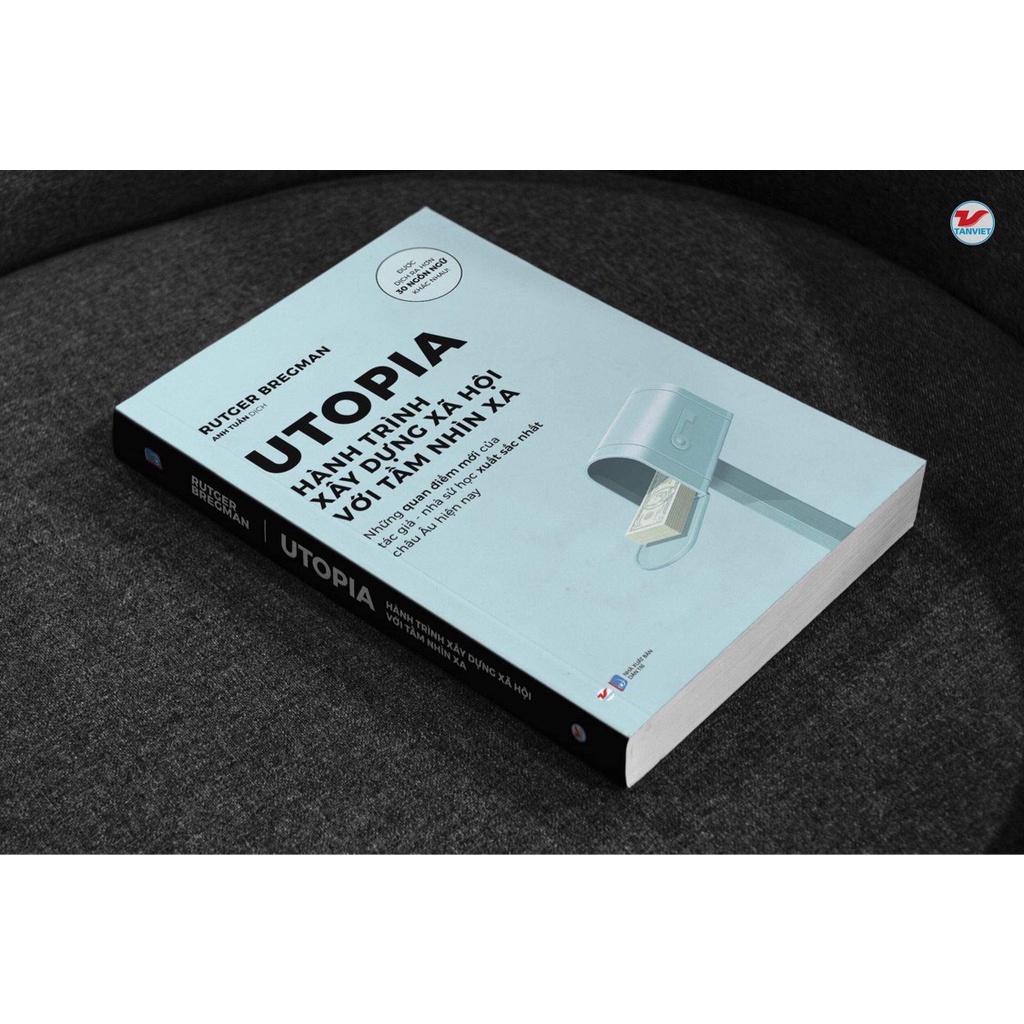 Sách UTOPIA Hành Trình Xây Dựng Xã Hội Với Tầm Nhìn Xa tặng bookmark