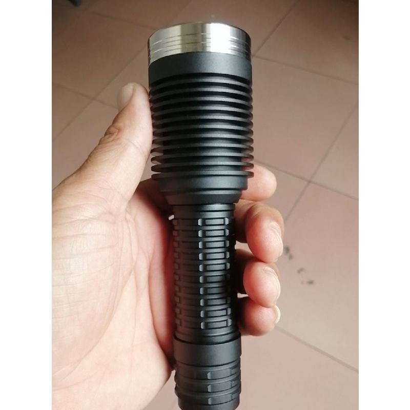Đèn Pin DDH-D2G XML2 / SST40 Tự Làm