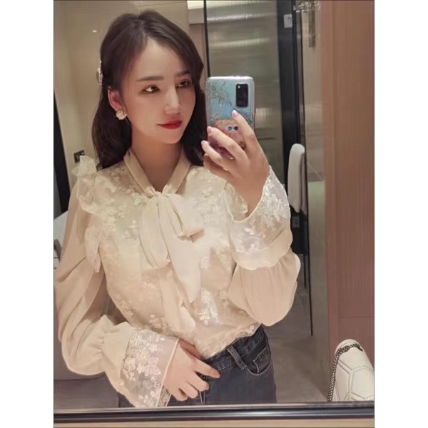 Áo sơ mi ren thắt nơ bánh bèo cho nữ