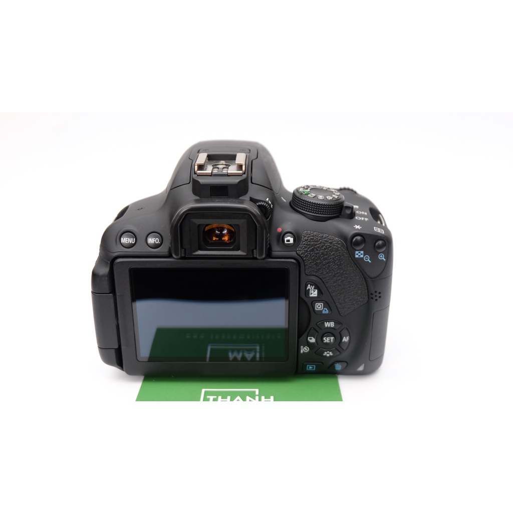 Máy ảnh Canon 700D