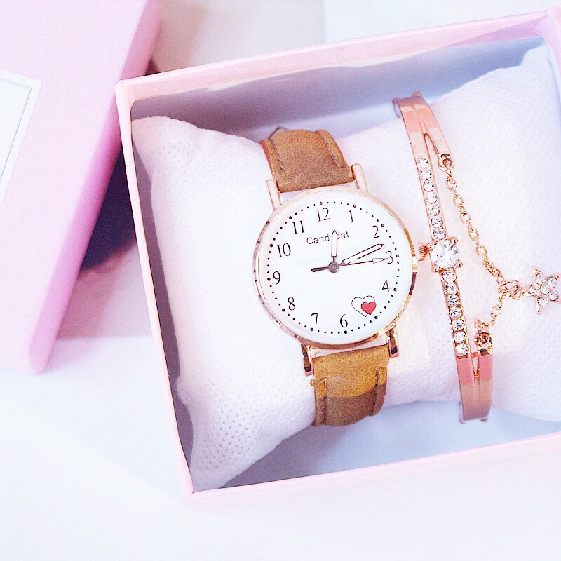 (Giá sỉ) Đồng hồ thời trang nữ Candycat dây nhung mặt số trái tim siêu đẹp QA938