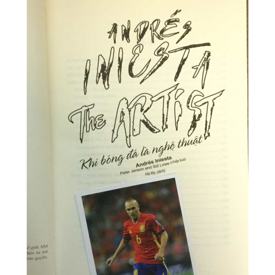 [ Sách ] Khi Bóng Đá Là Nghệ Thuật - Andrés Iniesta The Artis - Tặng 01 Postcard