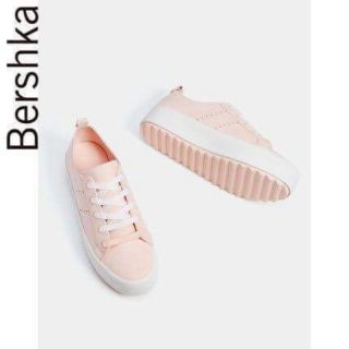 Giày Bershka hồng