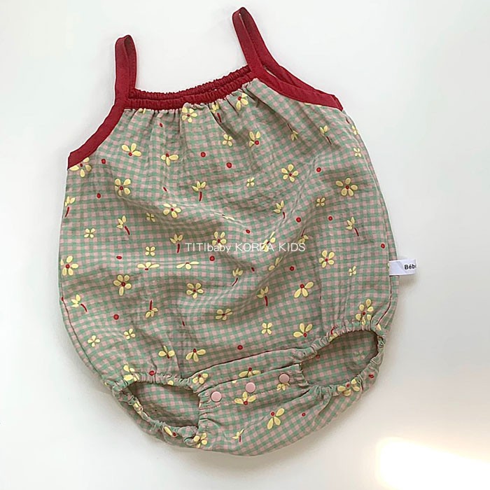 Áo liền quần phong cách xinh xắn cho bé sơ sinh