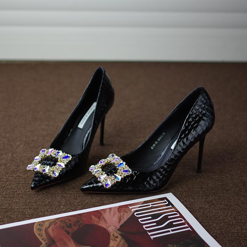 Giày Cao Gót Mũi Nhọn Thiết Kế Mới Đính Đá Cao Cấp Thời Trang