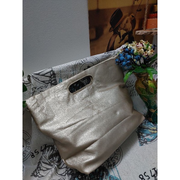 Túi cầm tay c.k màu nu da thời trang dày dặn 25x32 2hand