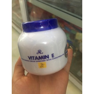 Combo 2 lọ Kem vitamin E thái 200g