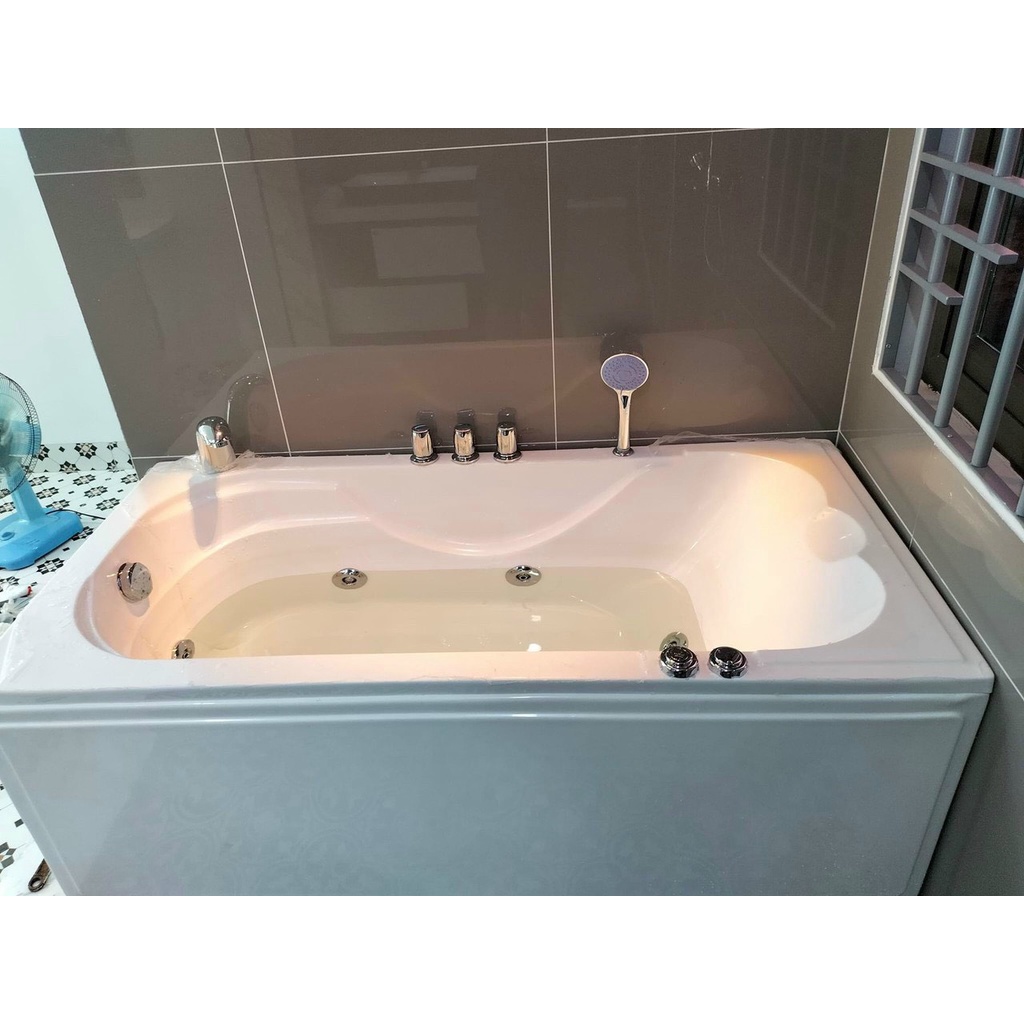 Bồn tắm dài chân yếm- chất liệu Acrylic 1500/1600/1700