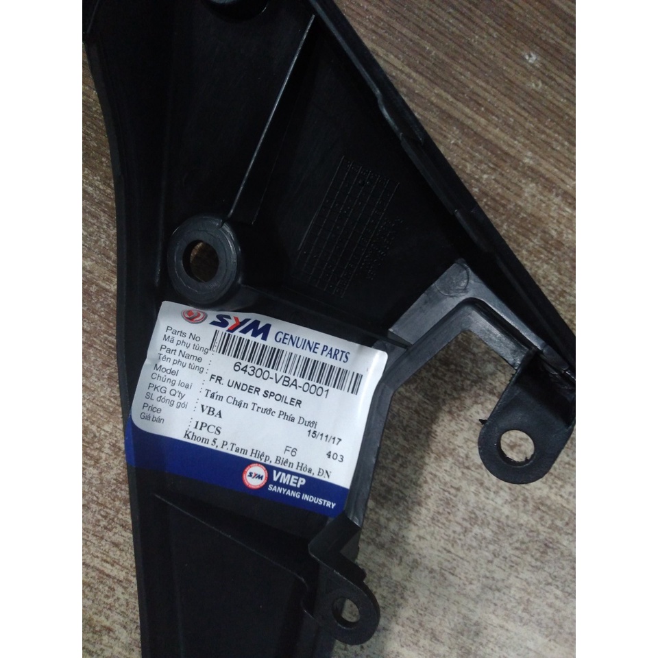 Mỏ cày bên phải xe SYm Galaxy 50cc