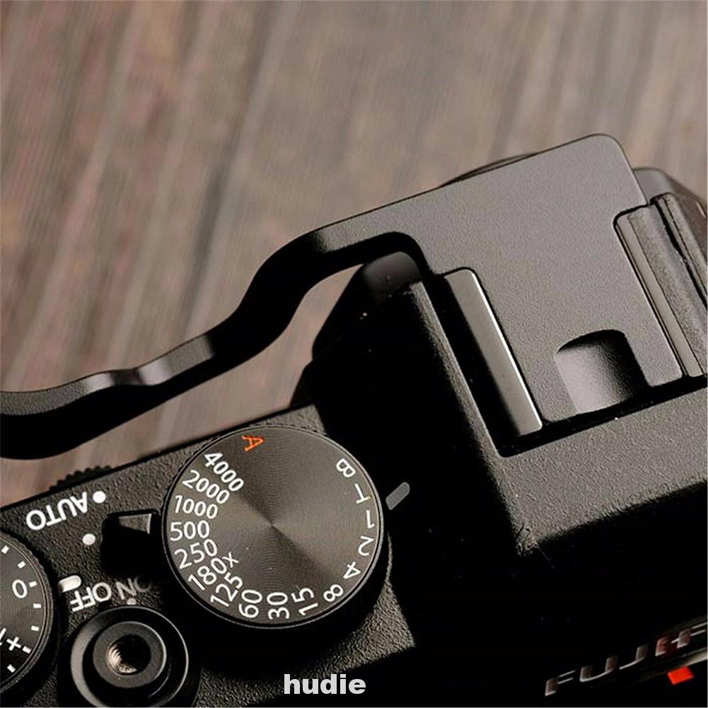 Phụ kiện tay nắm mini dễ lắp đặt thiết thực cho máy ảnh Fuji Fujifilm XT20