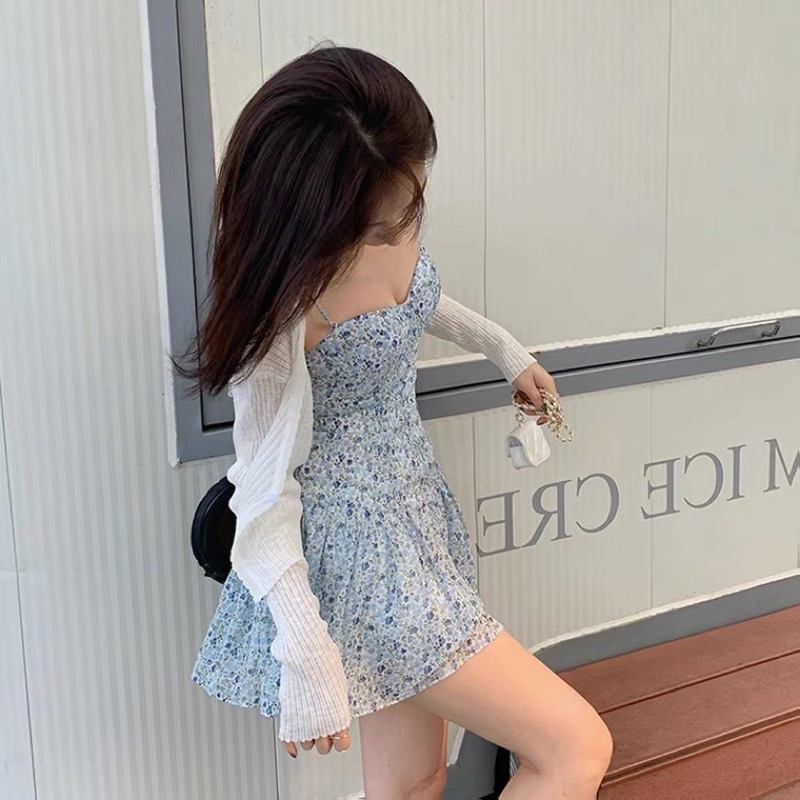 Váy 2 dây hoa nhí màu xanh, đầm hoa nhí 2 dây màu xanh lam