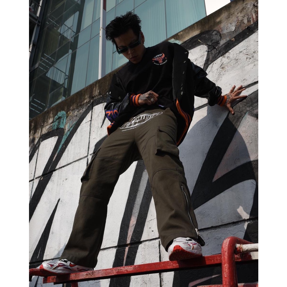 Quần dài khaki local brand Clownz Star Cargo form ống rộng, dáng unisex nam nữ