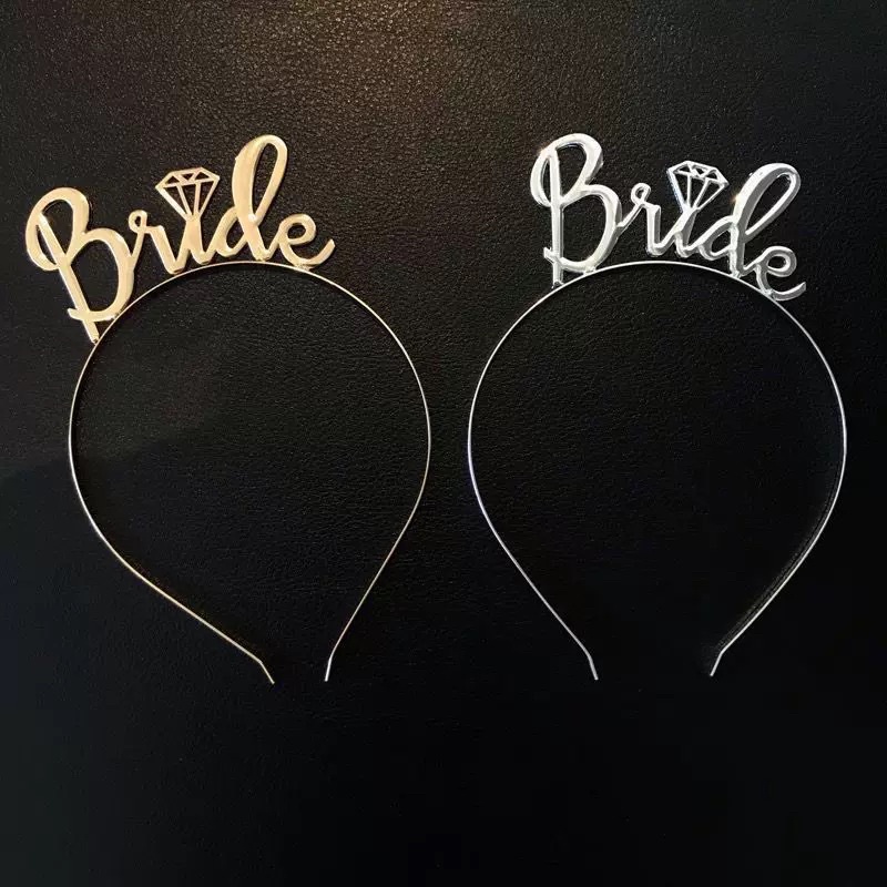 Bờm Bride cho cô dâu trong tiệc độc thân