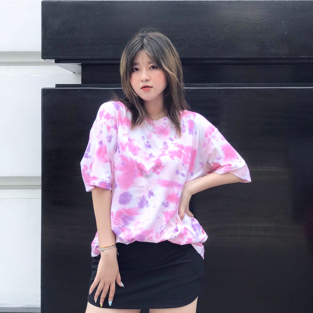 Áo thun nữ cổ tròn Ủn Ủn Meo Meo® WASH TIEDYE HỒNG