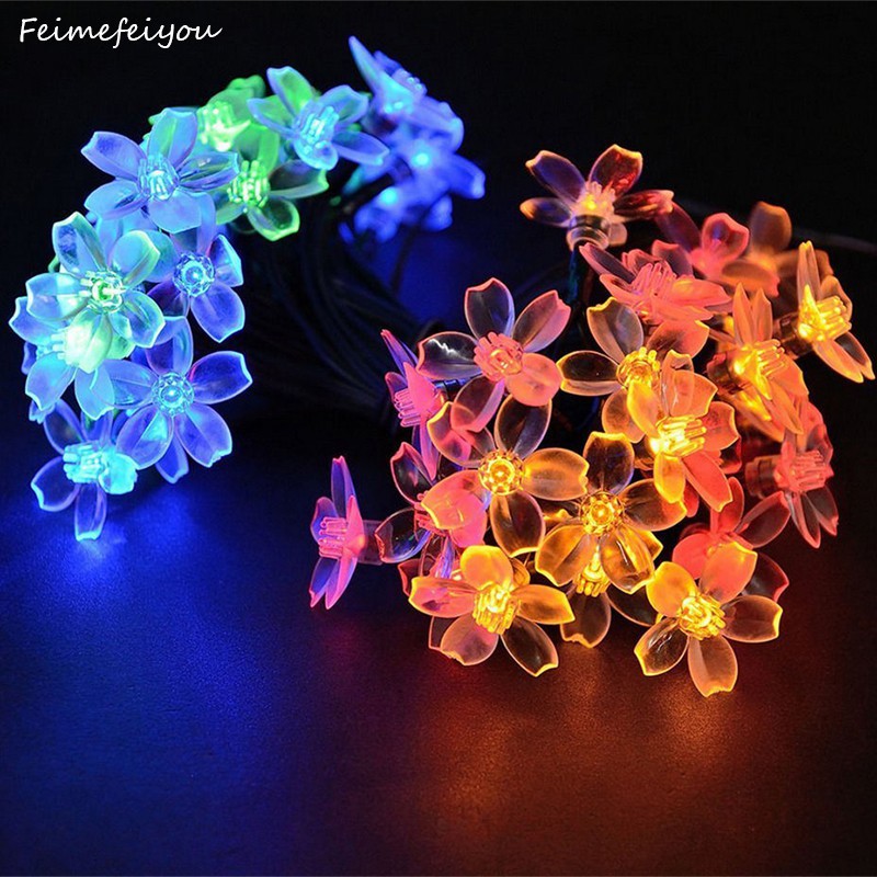 Dây đèn LED 6m 30 bóng hình hoa đào nở trang trí sân vườn